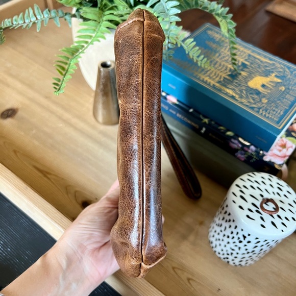 Patricia Nash Distressed Rustic Cognac Kiss Lock Clutch Wristlet Purse - Picture 6 of 15